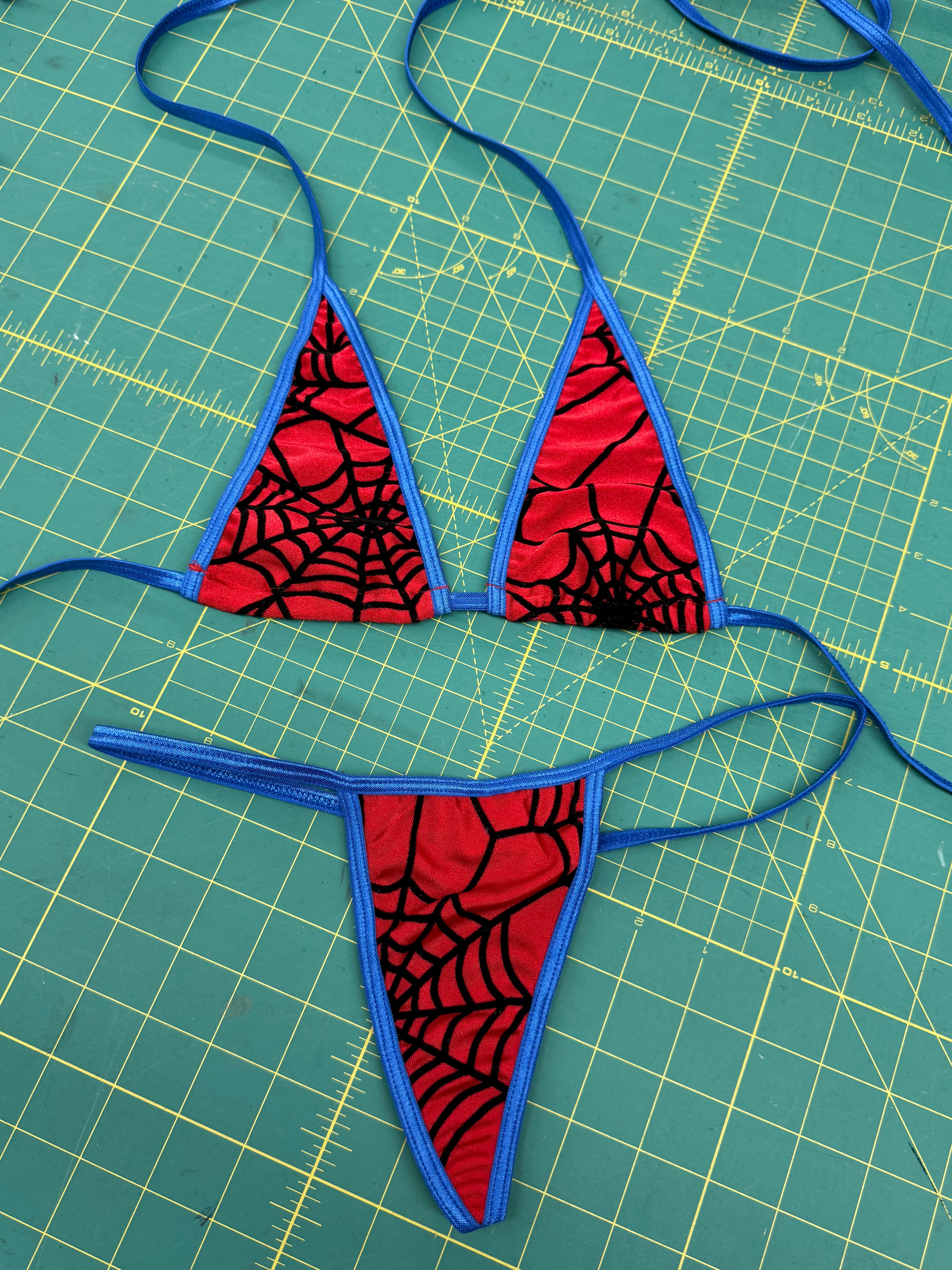 Spider Web G-Kini